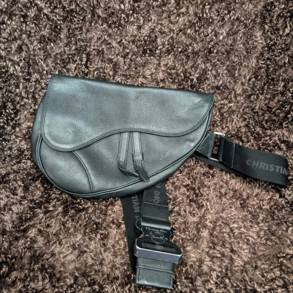 Authentic Dior Men's Black Saddle Bag - Picture 11 of 11